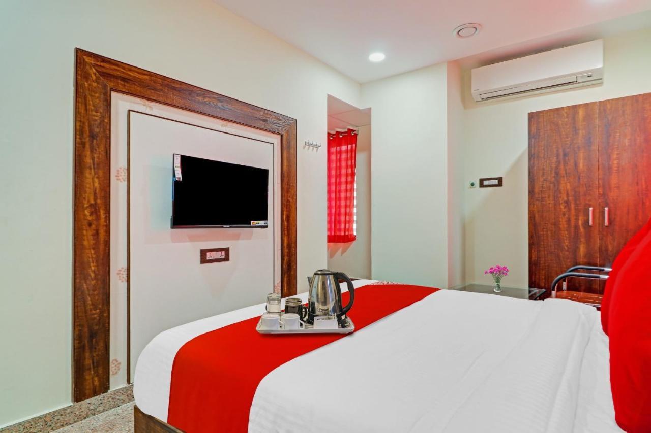 Heavens Inn Near Rasoolpura Metro Station Hyderabad Luaran gambar